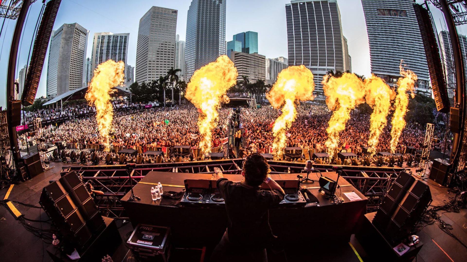 Ultra 2023 Live Stream to Span 3-Day Miami Event With #ULTRALIVE Return —  DJ Life Magazine