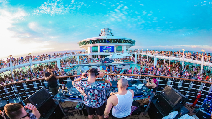 Groove Cruise (@groovecruise) • Instagram photos and videos