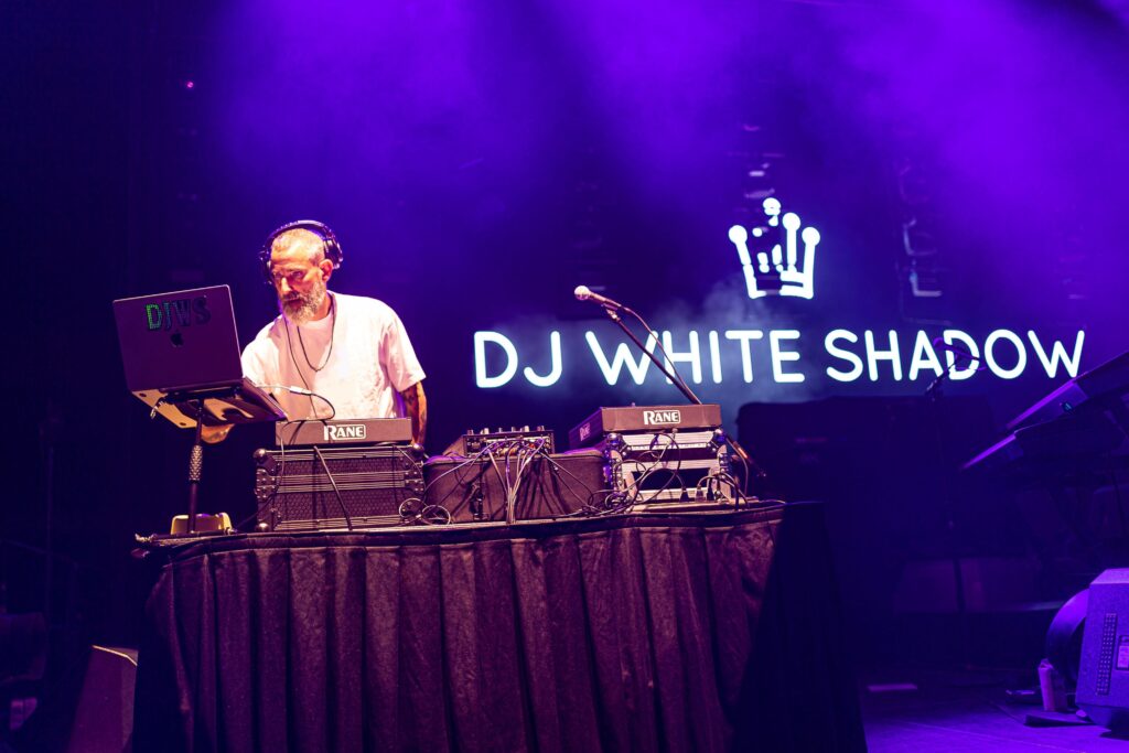 dj white shadow